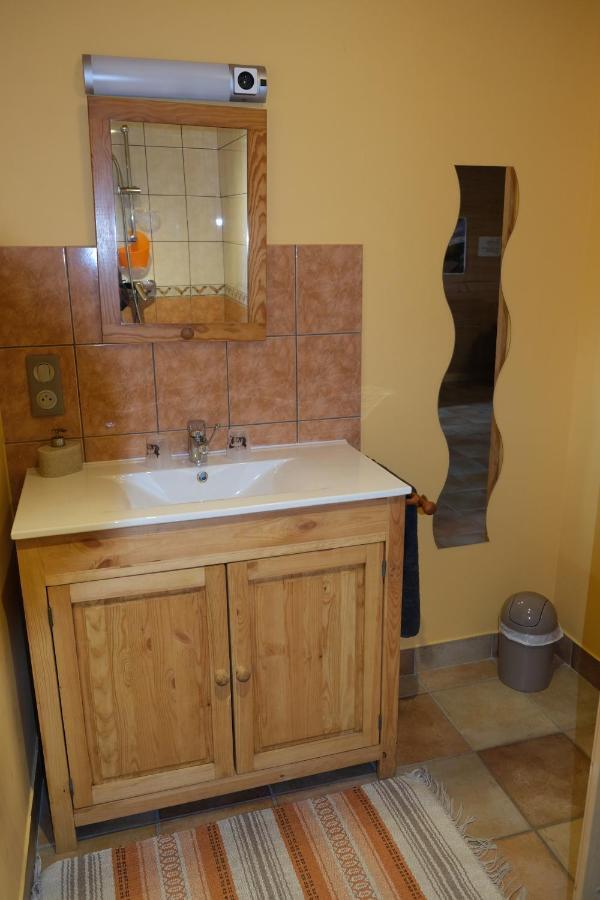 Gîte Le Corral Cheminas Extérieur photo